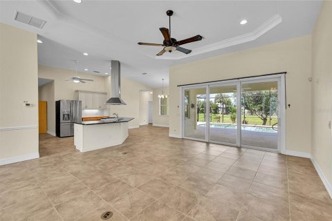 House in Rotonda, Florida 3 bedrooms, 198.63 sq.m. № 1904998 - photo 3