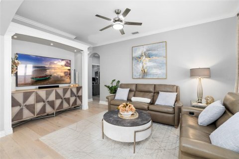 Casa en venta en Tampa, Florida, 4 dormitorios, 252.14 m2 № 2105055 - foto 8