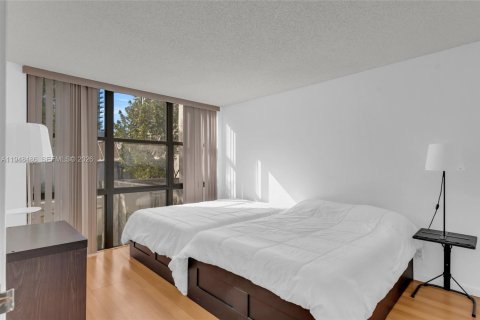 Copropriété à vendre à Sunny Isles Beach, Floride: 1 chambre, 59.46 m2 № 2004420 - photo 14