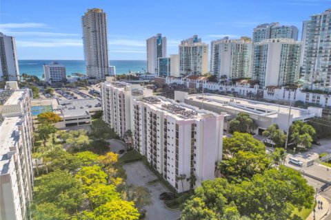 Condo à Sunny Isles Beach, Floride, 1 chambre  № 2004420