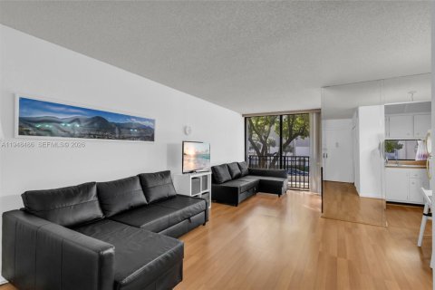 Copropriété à vendre à Sunny Isles Beach, Floride: 1 chambre, 59.46 m2 № 2004420 - photo 7