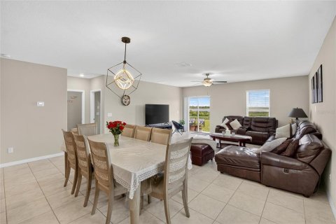 Villa ou maison à vendre à Wesley Chapel, Floride: 6 chambres, 269.6 m2 № 1905774 - photo 7