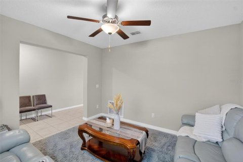 Villa ou maison à vendre à Wesley Chapel, Floride: 6 chambres, 269.6 m2 № 1905774 - photo 6
