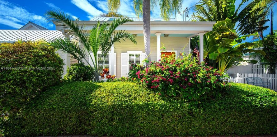 Casa en Key West, Florida 5 dormitorios, 252.79 m2 № 1847696
