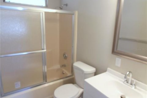 House in Ocala, Florida 2 bedrooms, 80.27 sq.m. № 2099664 - photo 8