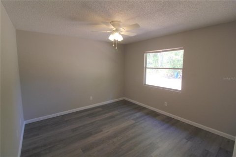 House in Ocala, Florida 2 bedrooms, 80.27 sq.m. № 2099664 - photo 6