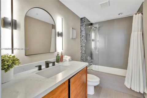 Снять в аренду кондоминиум в Майами, Флорида 2 спальни, 90.39м2, № 2057751 - фото 9