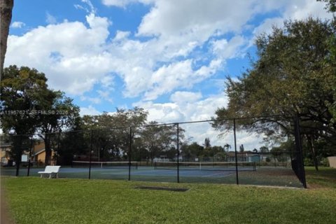 Townhouse in Plantation, Florida 3 bedrooms, 150.87 sq.m. № 2011339 - photo 29