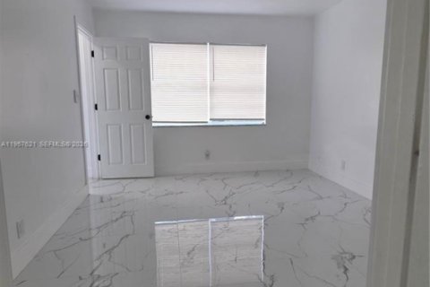 Townhouse in Plantation, Florida 3 bedrooms, 150.87 sq.m. № 2011339 - photo 25