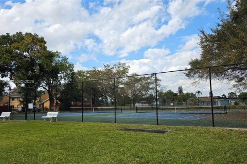 Townhouse in Plantation, Florida 3 bedrooms, 150.87 sq.m. № 2011339 - photo 24