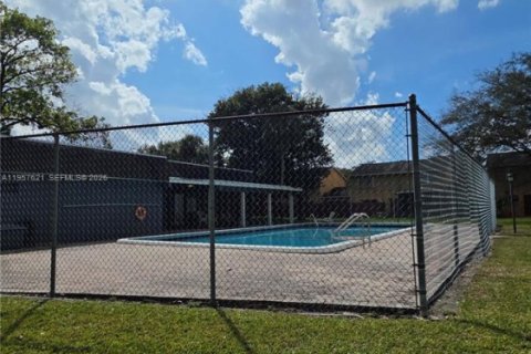 Townhouse in Plantation, Florida 3 bedrooms, 150.87 sq.m. № 2011339 - photo 22