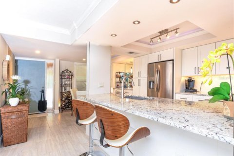Condo in Sarasota, Florida, 2 bedrooms  № 1754770 - photo 6