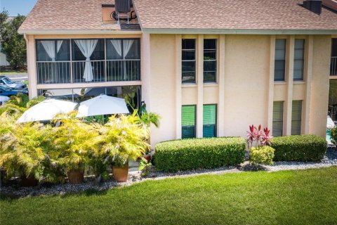 Condo in Sarasota, Florida, 2 bedrooms  № 1754770 - photo 1