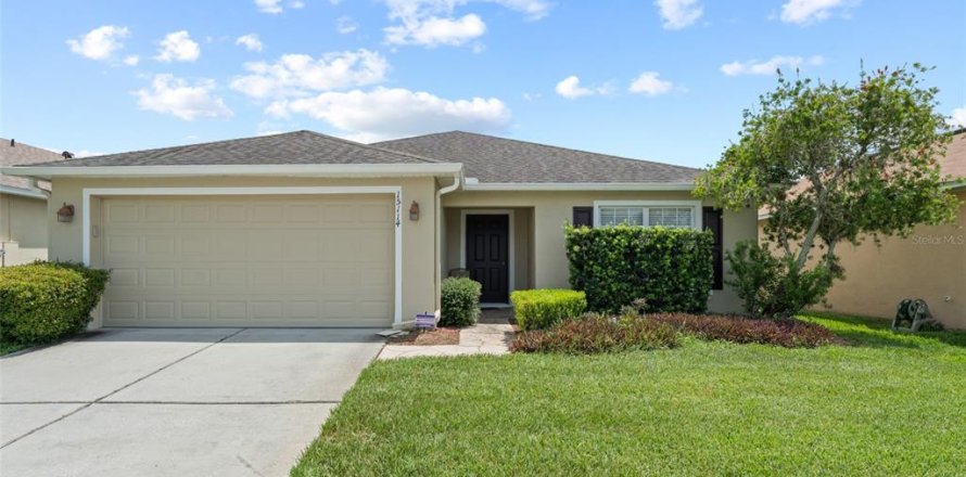 House in Orlando, Florida 3 bedrooms, 156.45 sq.m. № 1841771