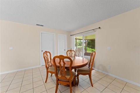 House in Orlando, Florida 3 bedrooms, 156.45 sq.m. № 1841771 - photo 20