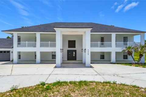 Villa ou maison à Dundee, Floride 9 chambres, 817.45 m2 № 2112842