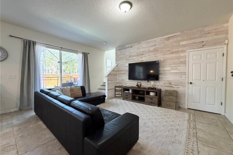 Adosado en venta en Kissimmee, Florida, 4 dormitorios, 177.16 m2 № 2101699 - foto 3