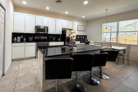 Adosado en venta en Kissimmee, Florida, 4 dormitorios, 177.16 m2 № 2101699 - foto 10