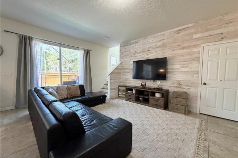 Adosado en venta en Kissimmee, Florida, 4 dormitorios, 177.16 m2 № 2101699 - foto 4