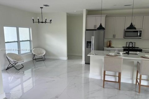 Снять в аренду виллу или дом в Себринг, Флорида 3 спальни, № 1950145 - фото 3