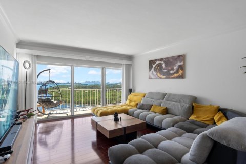 Condo in Sunny Isles Beach, Florida, 2 bedrooms  № 1953577 - photo 5