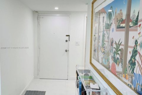 Condominio en alquiler en Hallandale Beach, Florida, 2 dormitorios, 136.19 m2 № 1929393 - foto 3