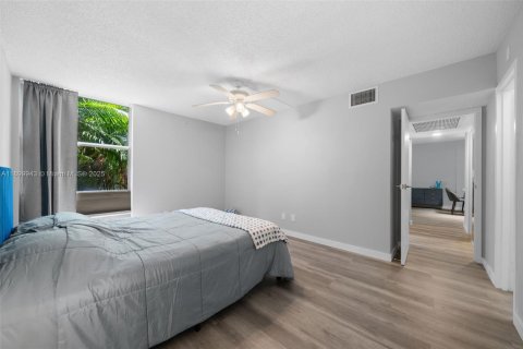 Copropriété à vendre à Sunny Isles Beach, Floride: 1 chambre, 67.35 m2 № 1952510 - photo 9
