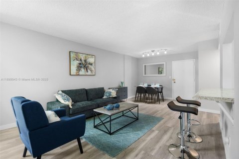 Condo à Sunny Isles Beach, Floride, 1 chambre  № 1952510