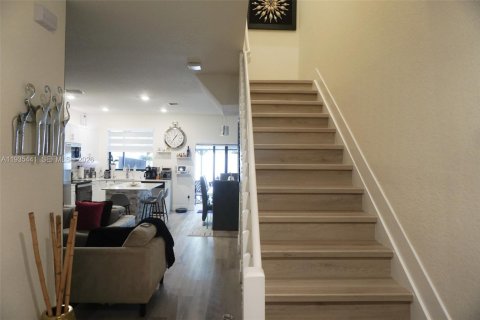 Купить таунхаус в Хайалиа Гарденс, Флорида 3 спальни, 123.75м2, № 1994271 - фото 25