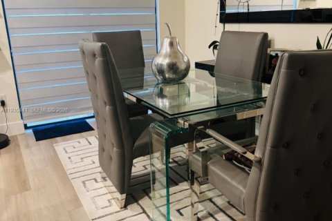 Купить таунхаус в Хайалиа Гарденс, Флорида 3 спальни, 123.75м2, № 1994271 - фото 6