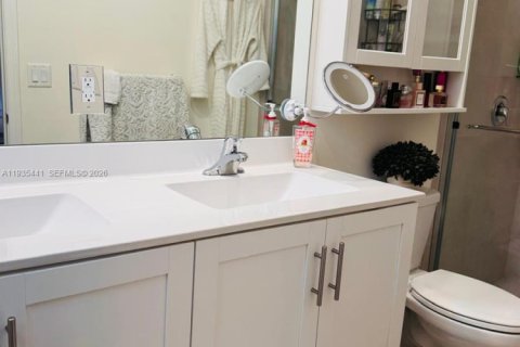 Купить таунхаус в Хайалиа Гарденс, Флорида 3 спальни, 123.75м2, № 1994271 - фото 19