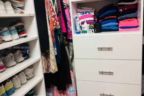 Купить таунхаус в Хайалиа Гарденс, Флорида 3 спальни, 123.75м2, № 1994271 - фото 18