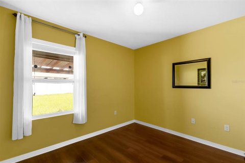 House in Davenport, Florida 5 bedrooms, 250.46 sq.m. № 1349885 - photo 17