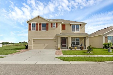 House in Davenport, Florida 5 bedrooms, 250.46 sq.m. № 1349885 - photo 5