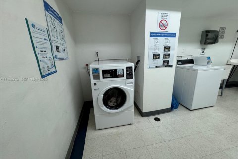 Copropriété à vendre à Miami Beach, Floride: 51.1 m2 № 1996605 - photo 21