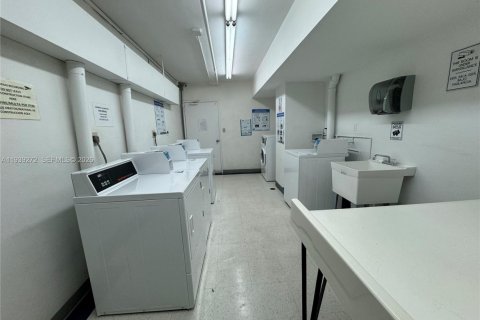 Copropriété à vendre à Miami Beach, Floride: 51.1 m2 № 1996605 - photo 20