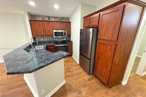 Купить виллу или дом в Бока-Ратон, Флорида 3 спальни, 111.48м2, № 2041224 - фото 3