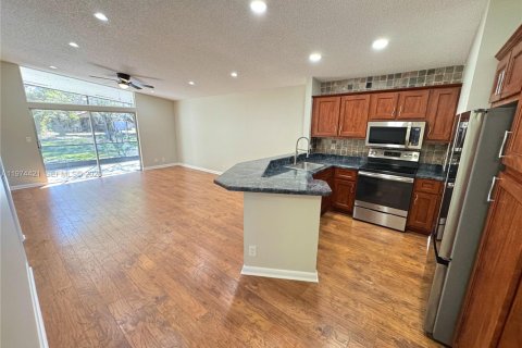 Купить виллу или дом в Бока-Ратон, Флорида 3 спальни, 111.48м2, № 2041224 - фото 2