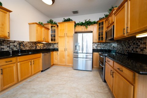 Casa en venta en St. Lucie, Florida, 3 dormitorios, 224.45 m2 № 2078140 - foto 19