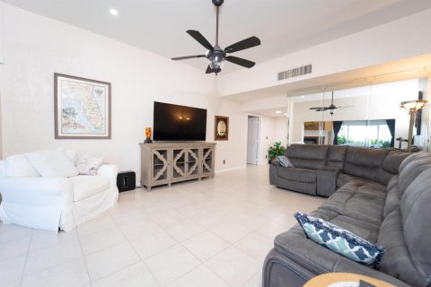 Casa en venta en St. Lucie, Florida, 3 dormitorios, 224.45 m2 № 2078140 - foto 13