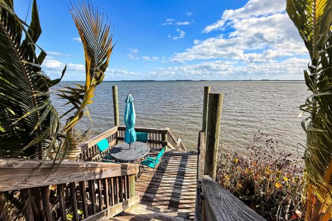 Casa en venta en St. Lucie, Florida, 3 dormitorios, 224.45 m2 № 2078140 - foto 3