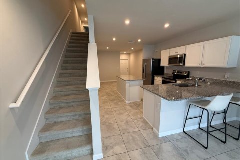 Touwnhouse à louer à Lakewood Ranch, Floride: 3 chambres, 132.94 m2 № 2406851 - photo 14