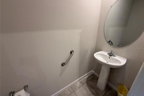 Touwnhouse à louer à Lakewood Ranch, Floride: 3 chambres, 132.94 m2 № 2406851 - photo 10