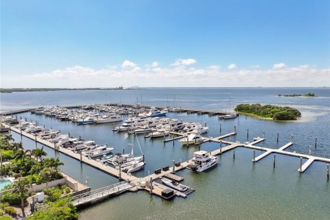 Condo in Tampa, Florida, 3 bedrooms  № 2202533 - photo 4