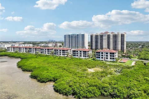 Condo in Tampa, Florida, 3 bedrooms  № 2202533 - photo 27