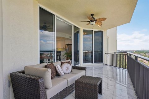 Condo in Tampa, Florida, 3 bedrooms  № 2202533 - photo 16