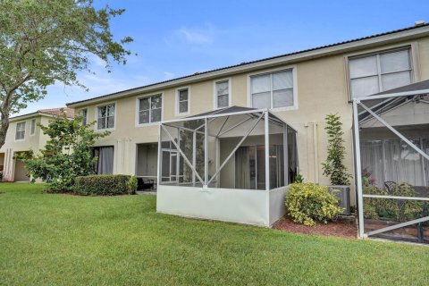 Townhouse in Boynton Beach, Florida 3 bedrooms, 145.86 sq.m. № 2244895 - photo 24