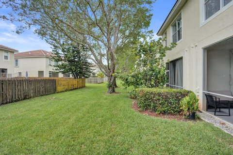 Townhouse in Boynton Beach, Florida 3 bedrooms, 145.86 sq.m. № 2244895 - photo 25
