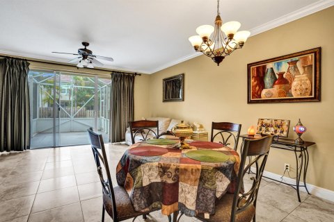 Townhouse in Boynton Beach, Florida 3 bedrooms, 145.86 sq.m. № 2244895 - photo 7