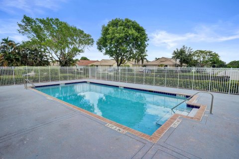 Townhouse in Boynton Beach, Florida 3 bedrooms, 145.86 sq.m. № 2244895 - photo 27